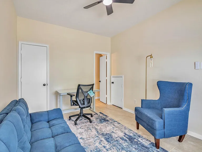 1722 Sun Point Ct — Photo 17