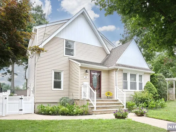 19 Tenney Ave, River Edge, NJ 07661