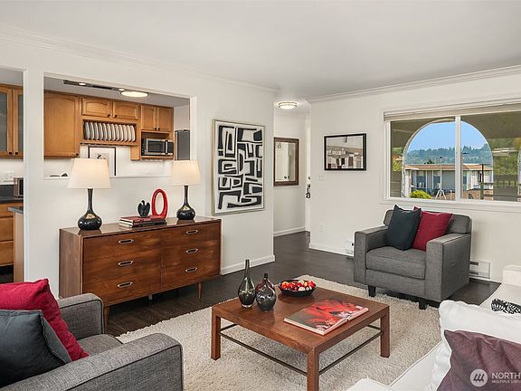 4th image of 17315 NE 45th Street #148