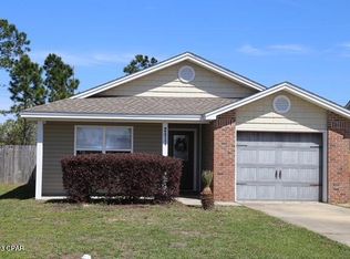 2411 Quiet Oaks Dr, Panama City, FL 32405