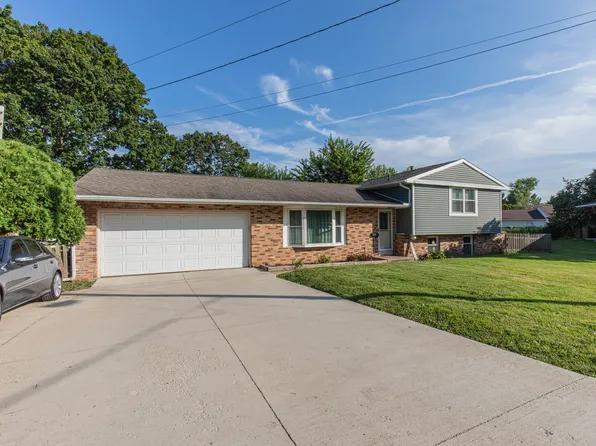 650 Erickson Dr E, Princeton, IL 61356