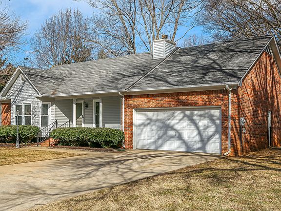 4th image of 2414 Maybrook Ct