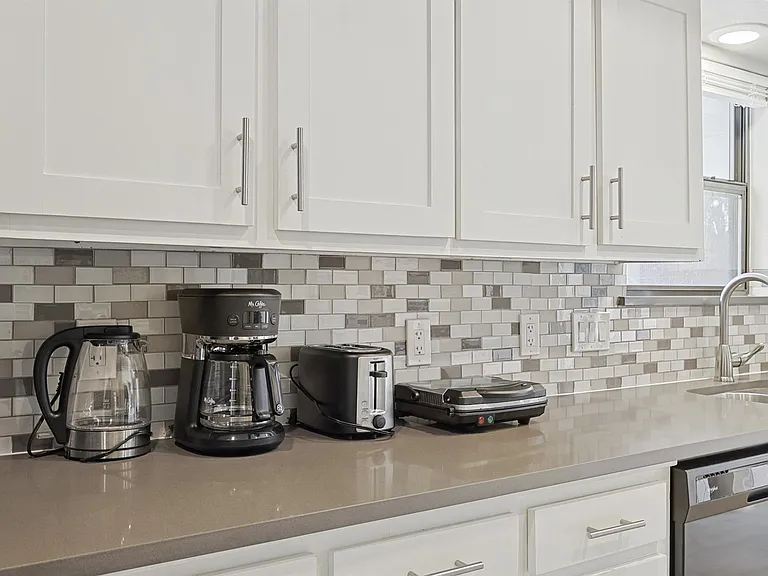 812 Green Brook Dr — Photo 17