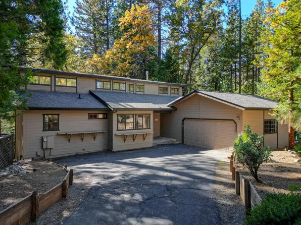 2423 Grenoble Ct, Arnold, CA 95223