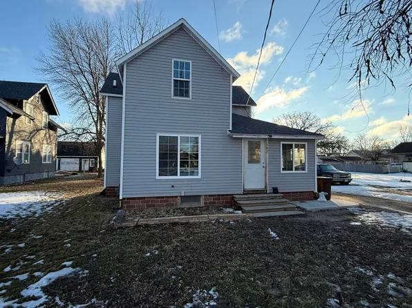 582 Gravel Rd, Montevideo, MN 56265