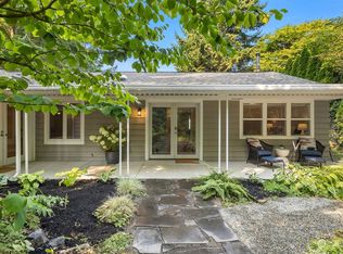 14310 Henderson Rd NE, Bainbridge Island, WA 98110