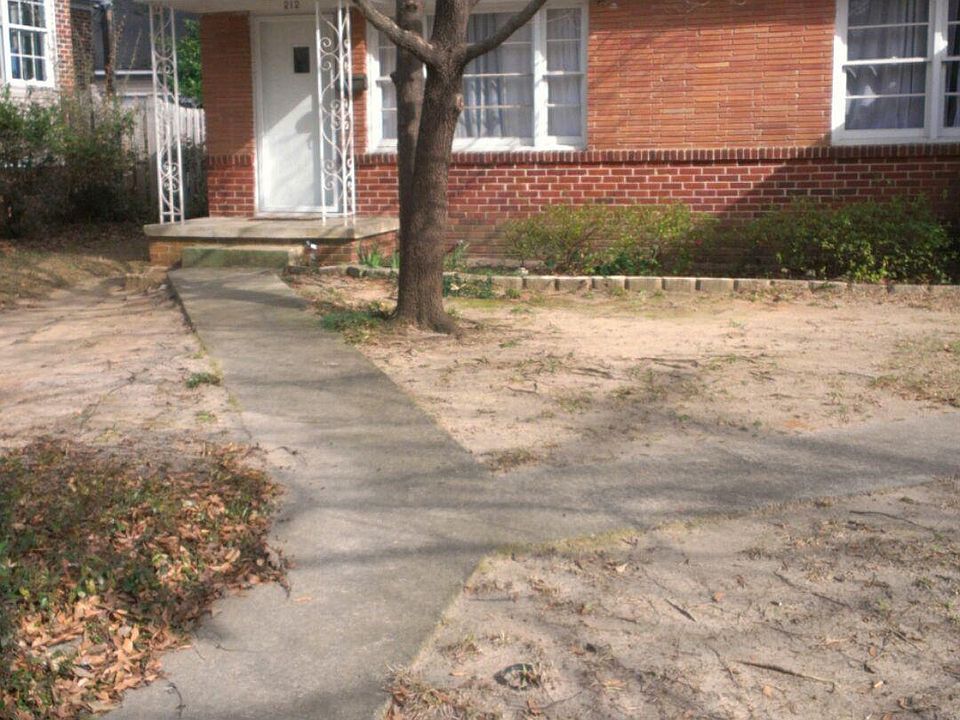2nd image of 212 S Woodrow St