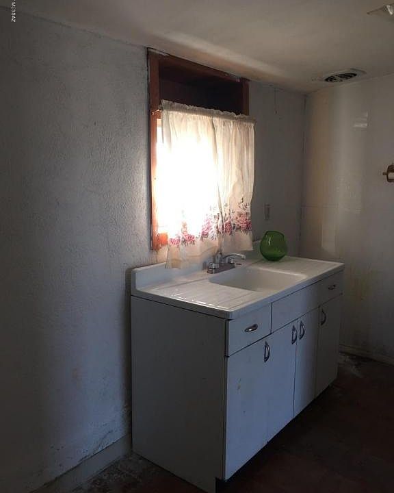 2nd image of 1357 W Sonora St
