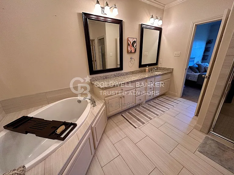 10317 Vernon Dr — Photo 14