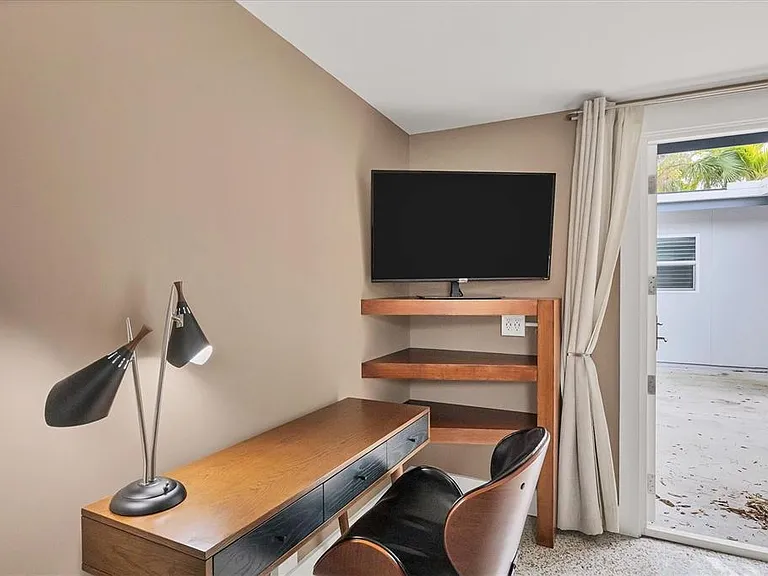 1116 Westway Dr — Photo 44