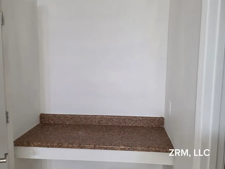 4403 Flakes Mill Rd — Photo 2