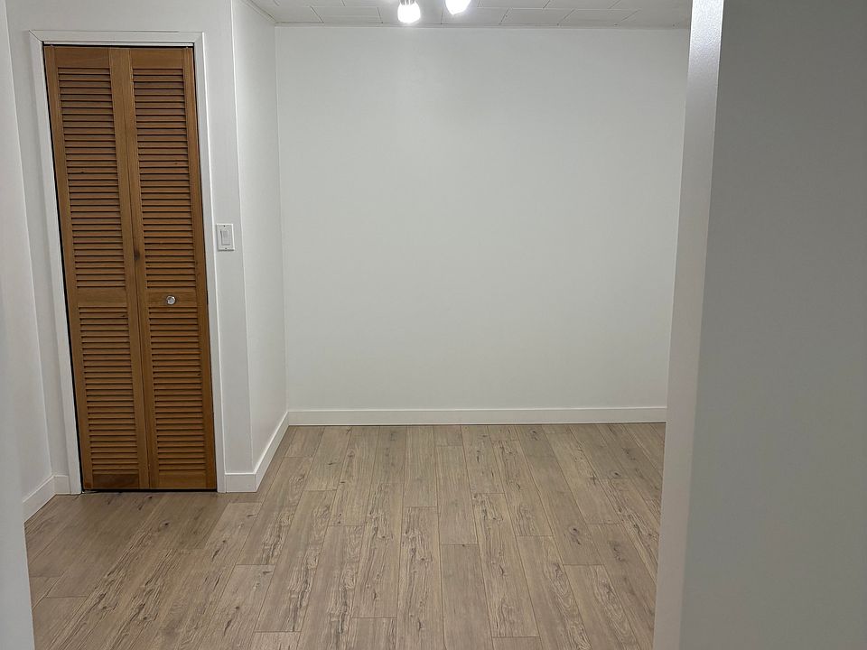 1st image of 719 Poirier St