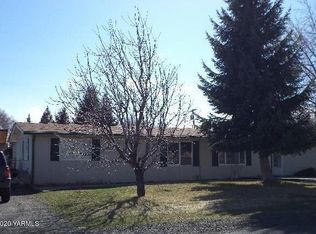 1201 Canal Ave, Tieton, WA
