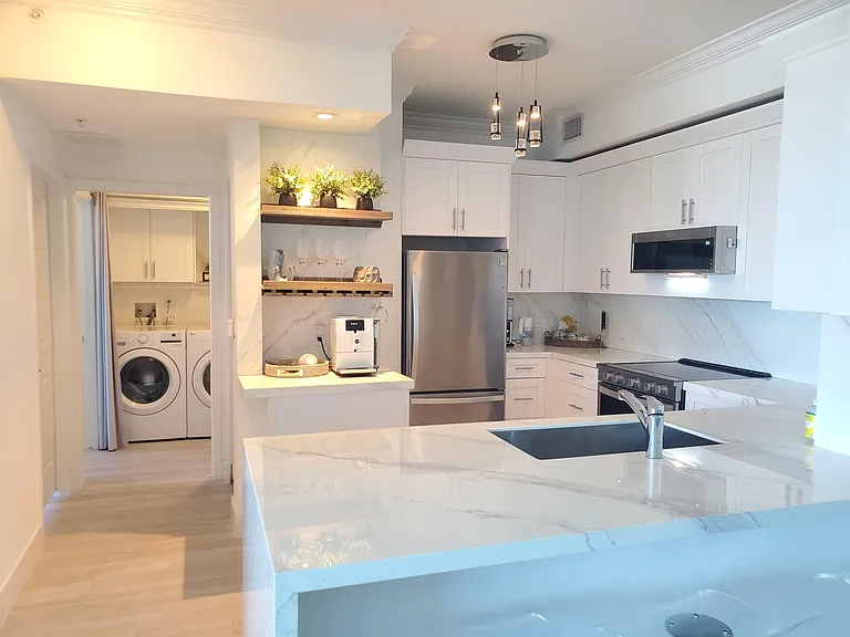 802 Windward Way #303 — Photo 4