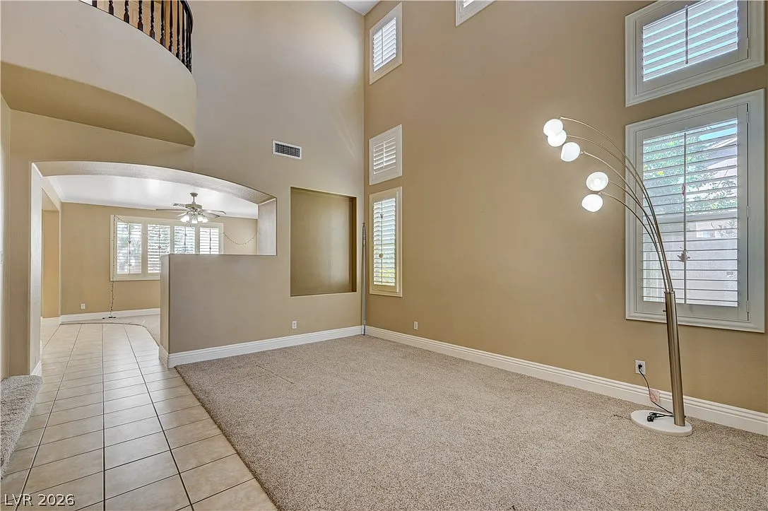 5 bed, 3.0 bath, 2273 sqft, $2,650 — Photo 3