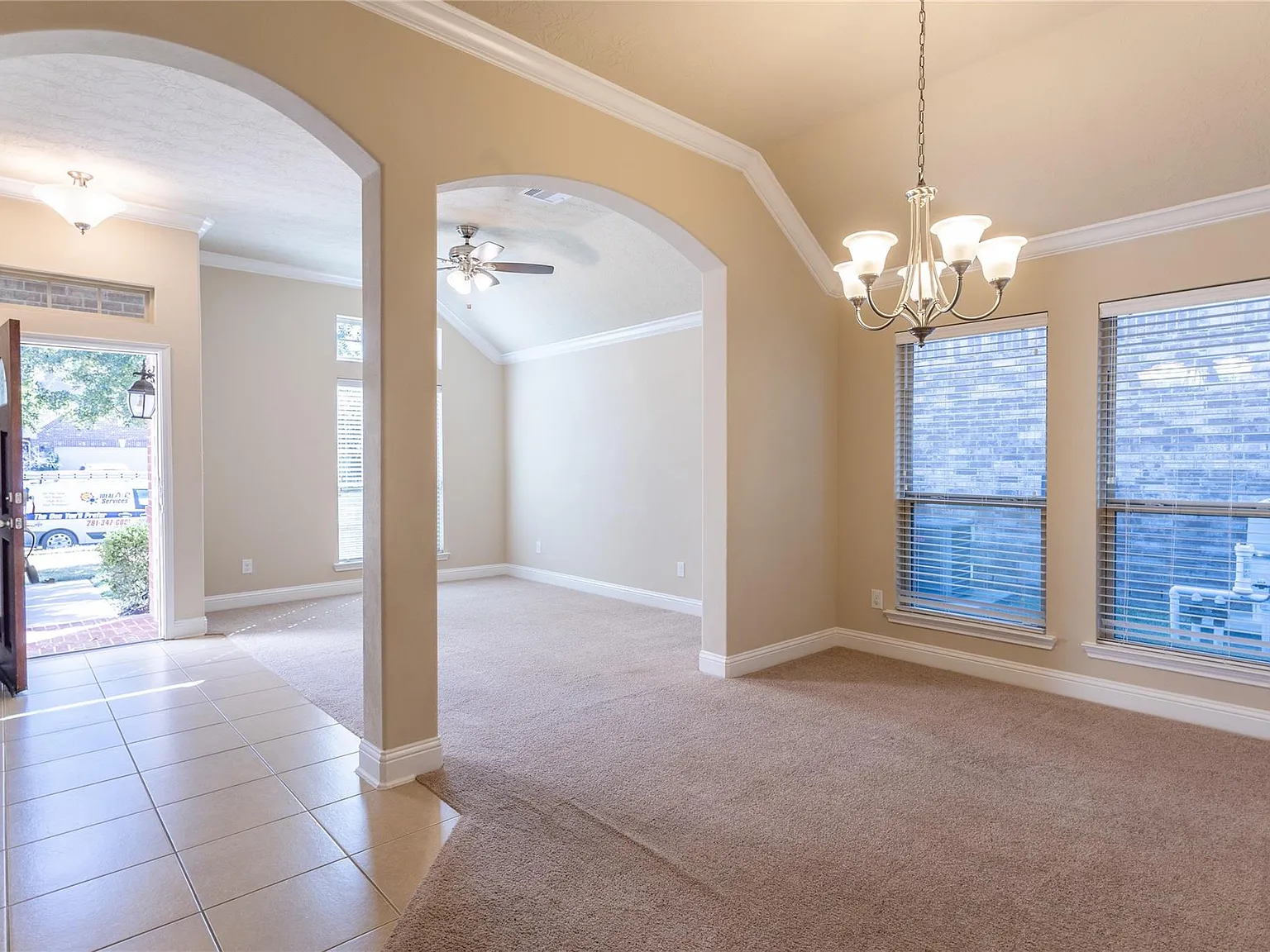 4 bed, 2.0 bath, 2250 sqft, $2,350 — Photo 3
