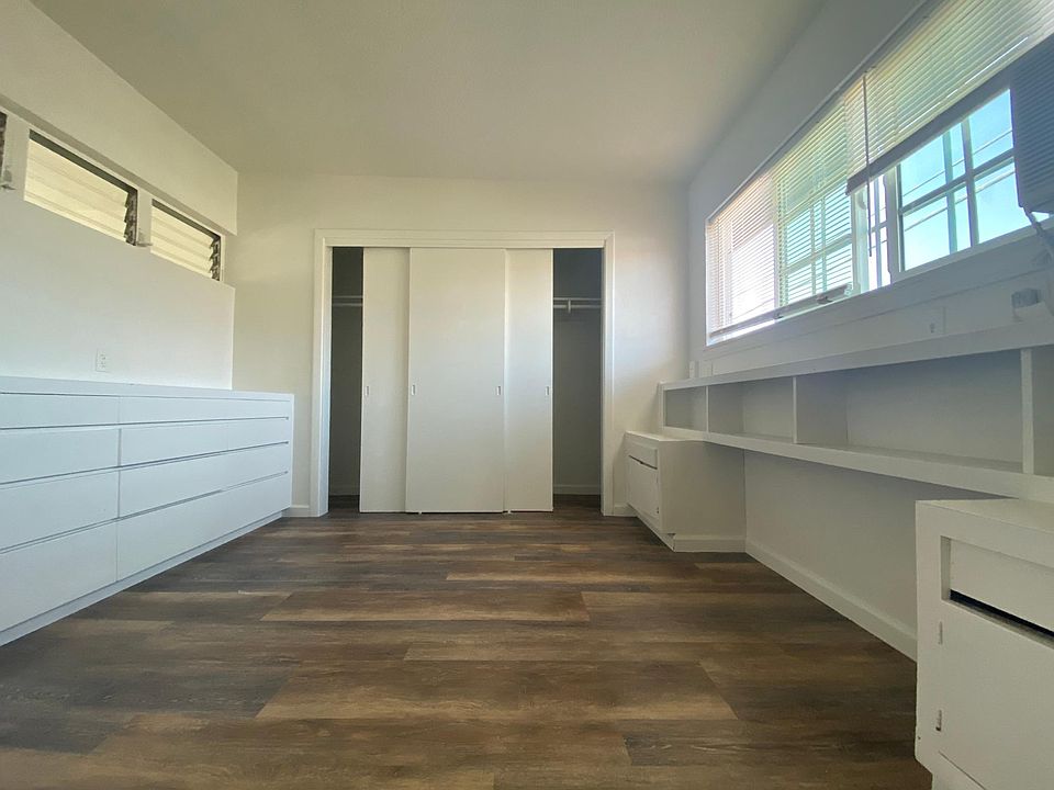 1st image of 202-244 W Shields Ave #220
