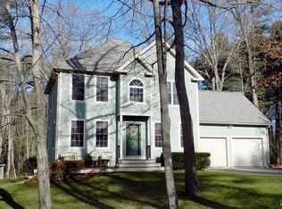 35 Kinloch Dr, Stratham, NH 03885