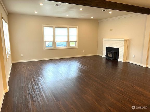 5th image of 404 NE Haller Street