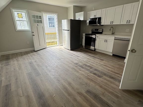 2nd image of 510 Main St Unit 4