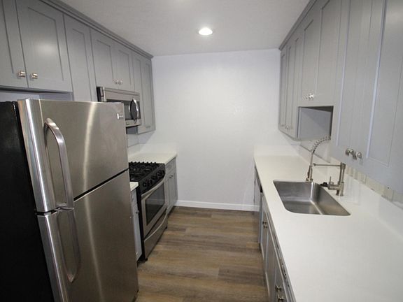 2nd image of 3501 Jasmine Ave #3A