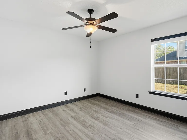 507 Cascade Ct — Photo 17