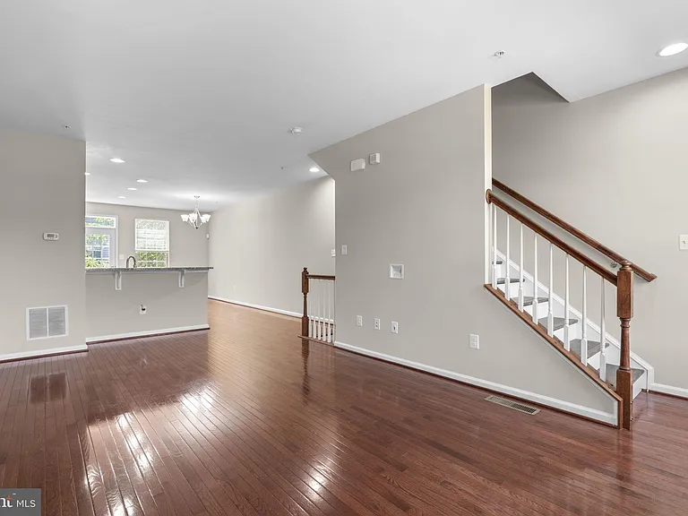 7315 Old Calvary Rd — Photo 7