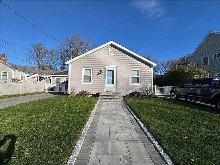 53 Center Ave — Photo 1
