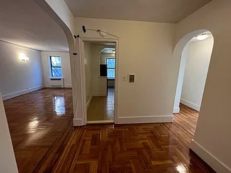 2301 Creston Avenue, #2B