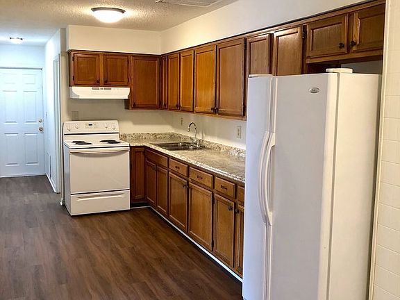 2nd image of 451 Arapahoe Ave