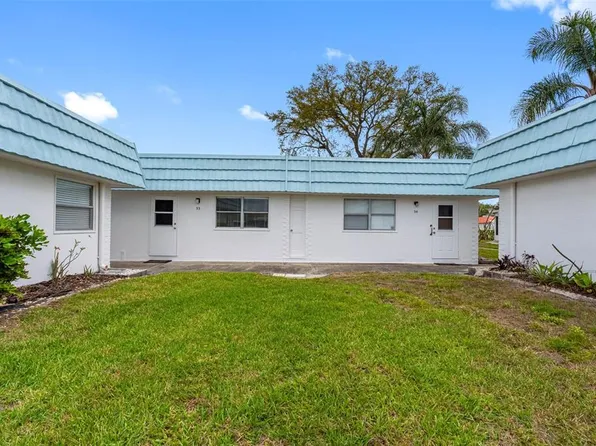 1801 Bedford Ln APT 33, Sun City Center, FL 33573