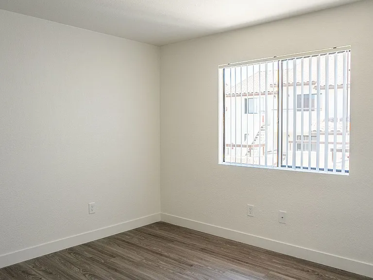 Sycamore Hills Village Apartments — Photo 21
