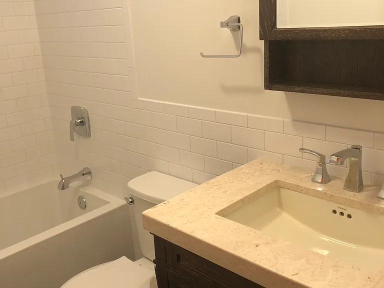 6436 Lowell Ave — Photo 9
