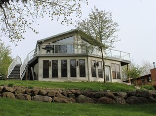 W5852 Bubbling Springs Dr, Elkhorn, WI 53121
