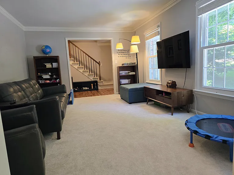 90 Martin Point Ct — Photo 4