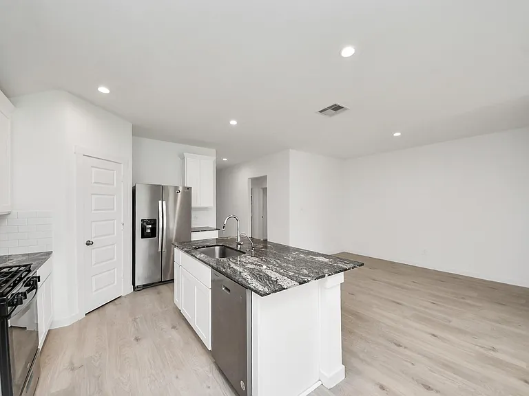 1618 Westway Dr — Photo 22