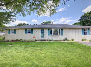 302 W Cedar Ave, Atwood, IL 61913