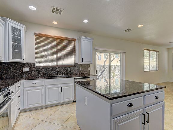 5th image of 10116 Lexington Pines Ave