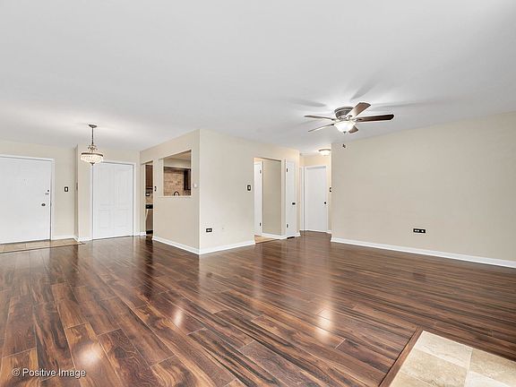 5th image of 4043 Saratoga Ave #D-101