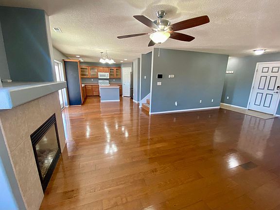 4th image of 10120 Mogollon Dr NW