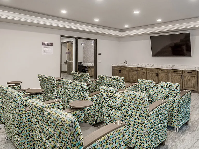 The Reef at Riviera 62+ Apartments — Photo 4