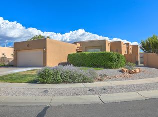 10332 Arroyo Crest Dr NW, Albuquerque, NM 87114
