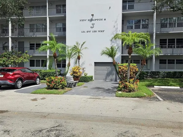 101 SW 132nd Way #218, Hollywood, FL 33027