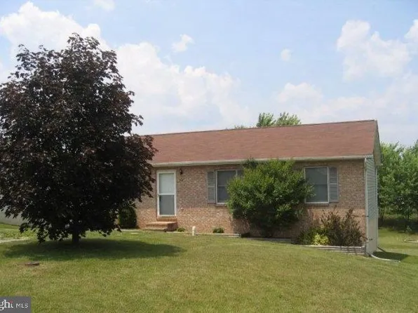 315 Chinkapin Dr, Stephens City, VA 22655