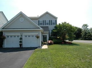 2 Cherokee Trl, Burlington, NJ 08016