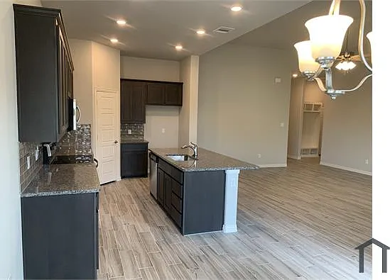 257 Cisco Trl — Photo 12