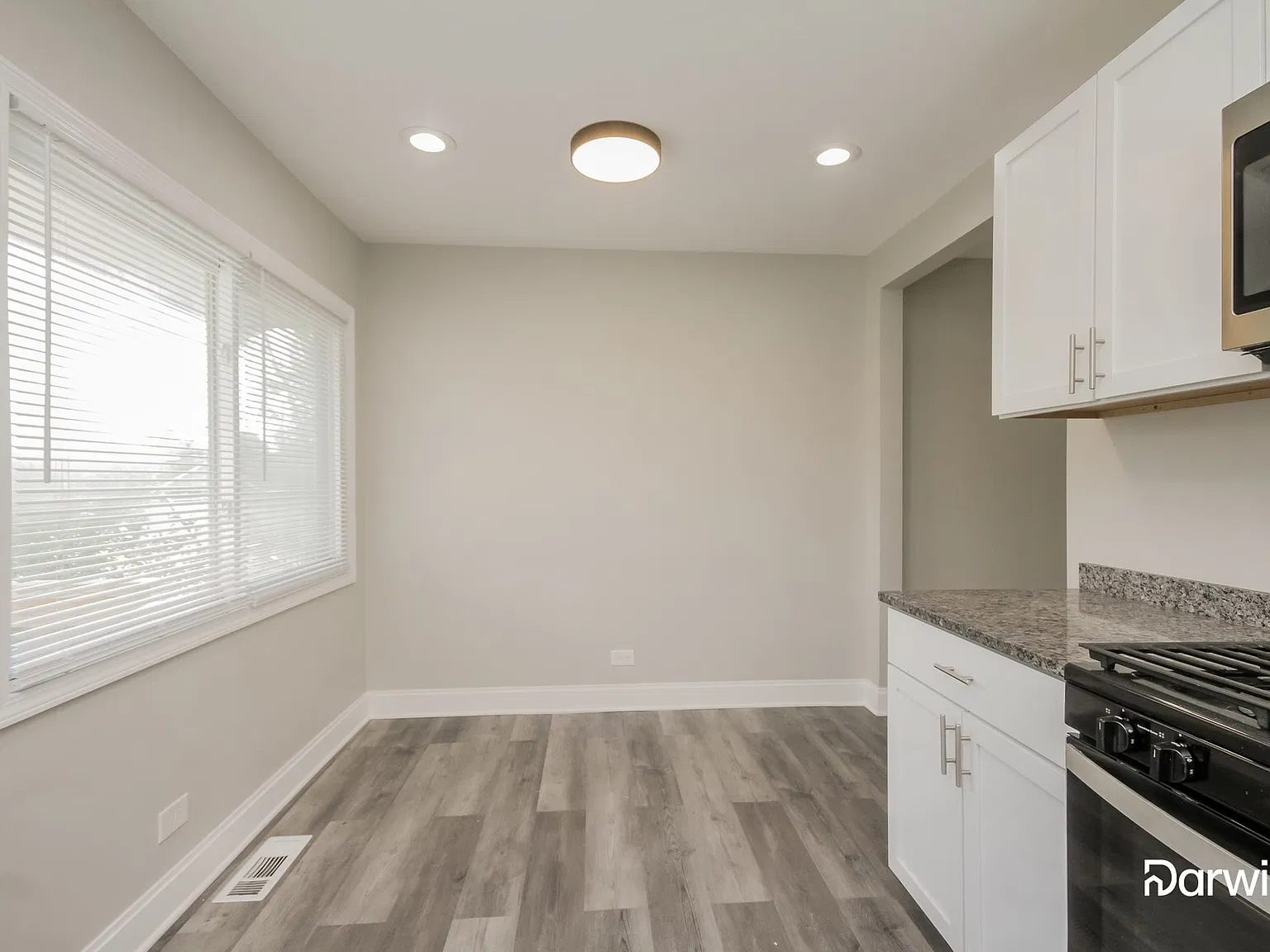 4 bed, 1.0 bath, 1550 sqft, $2,850 — Photo 3