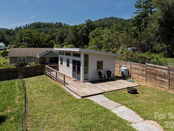 2nd image of 408 Old Haw Creek Rd