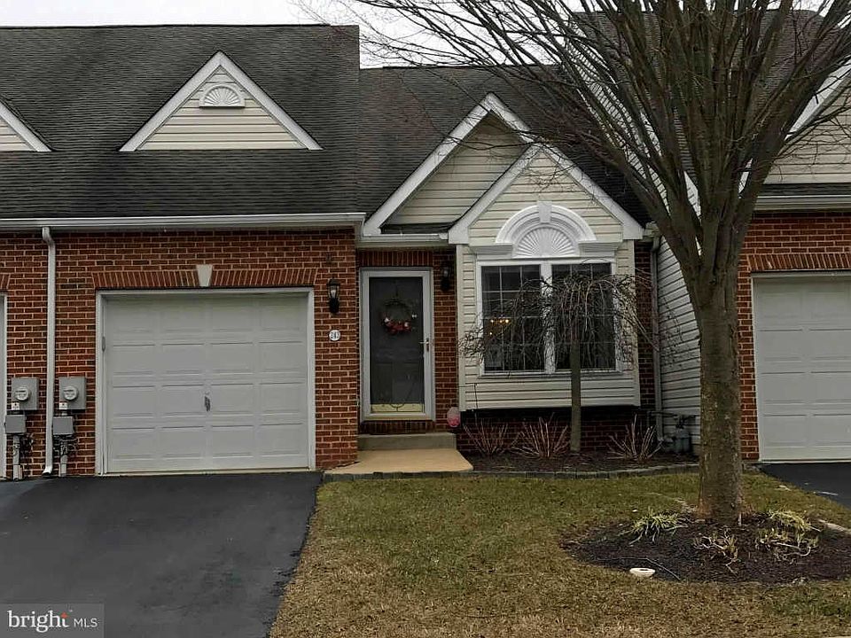 1st image of 243 W Red Lion Dr