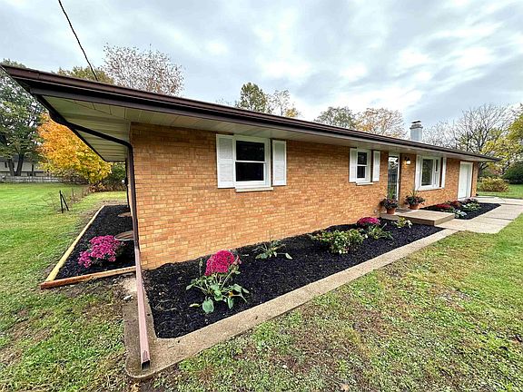 3rd image of 21151 Mays Dr